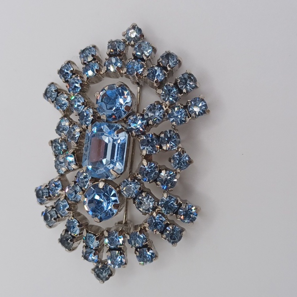 Light Blue Vintage Brooch - Picture 3 of 5